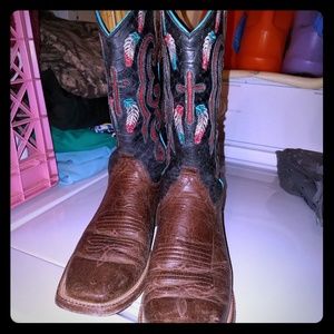 Cinch Boots